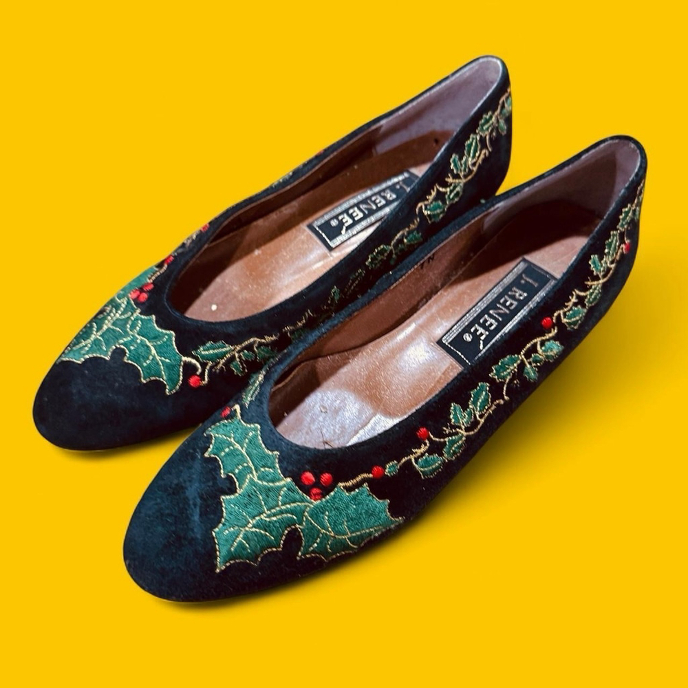 VTG J. Renee Velvet Holly Embroidered Ballet Flats 7N Narrow Christmas Coquette